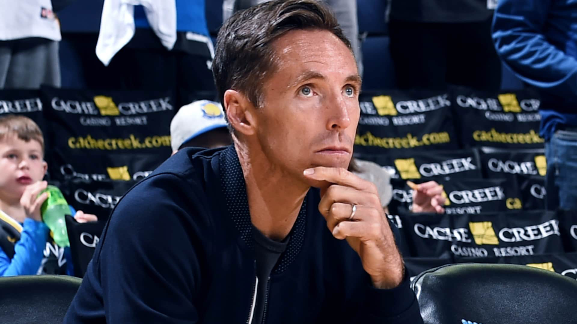 纳什当选为篮网主教练，球队继续壮大的简单介绍