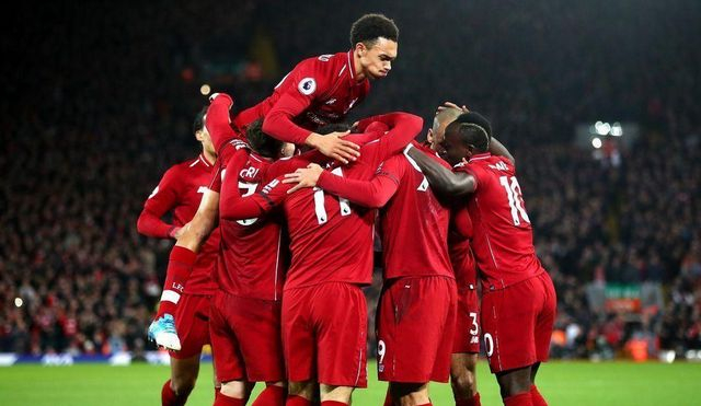 包含巴萨鏖战莱比锡红牛，福登刷新纪录的词条