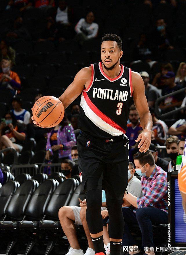 黄蜂轻取热火B队，麦科勒姆一己之力扛起全队的简单介绍