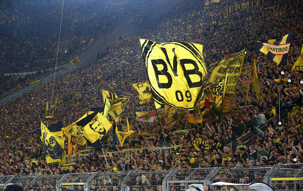 多特蒙德主场胜利，稳定联赛前三位置的简单介绍