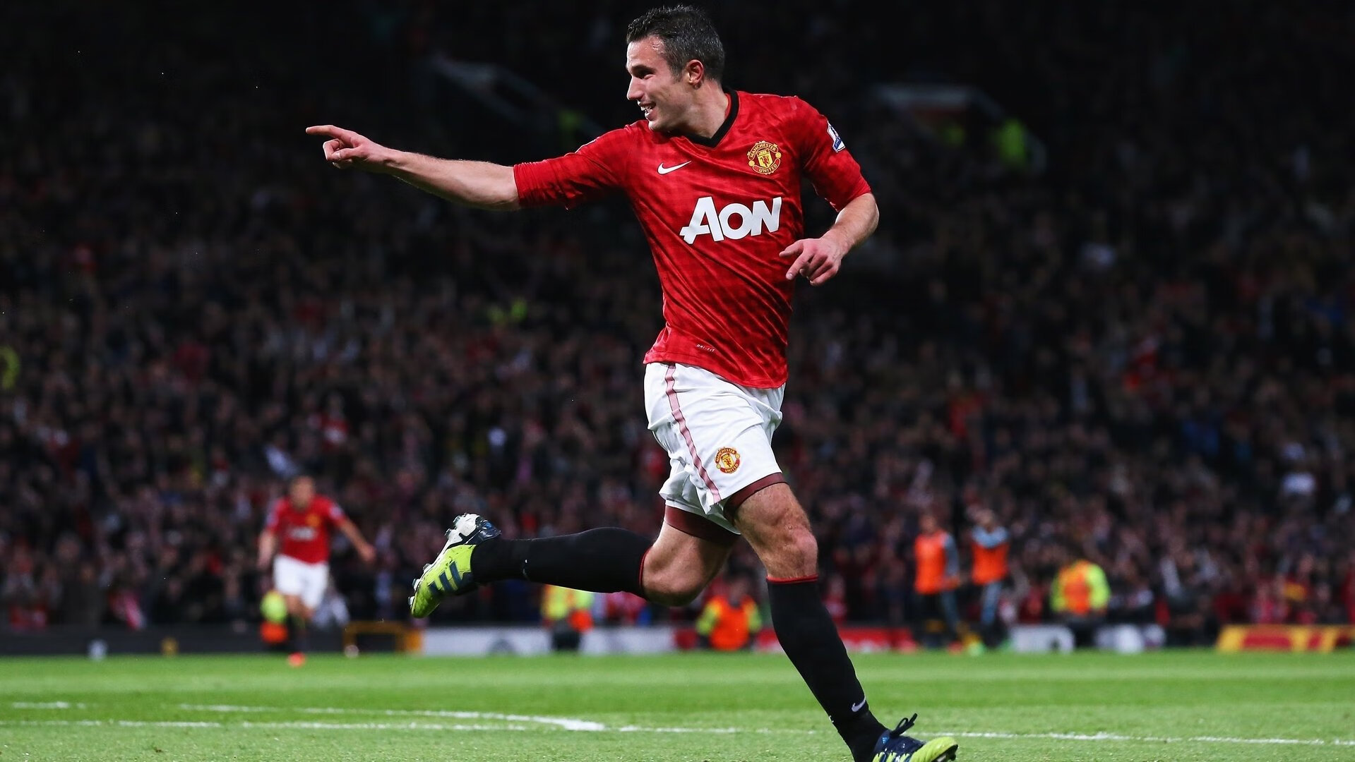 双重奇迹夜，尼斯争冠战与福登抢七接管—跨越足球与篮球的传奇时刻