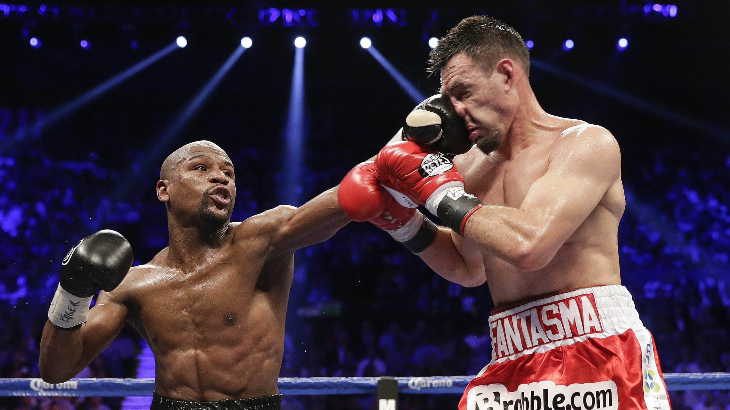 红牛二队异军突起碾压迈凯伦，汉密尔顿王者风范统治全场